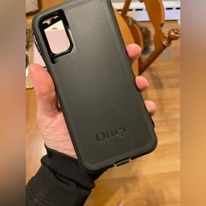 NWOT Otterbox case for Samsung S20